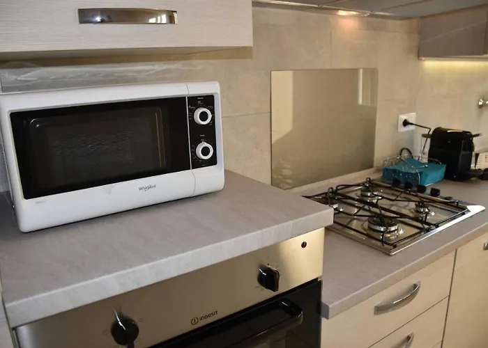 The Engineer's House_museo Enzo Ferrari アパート モデナ